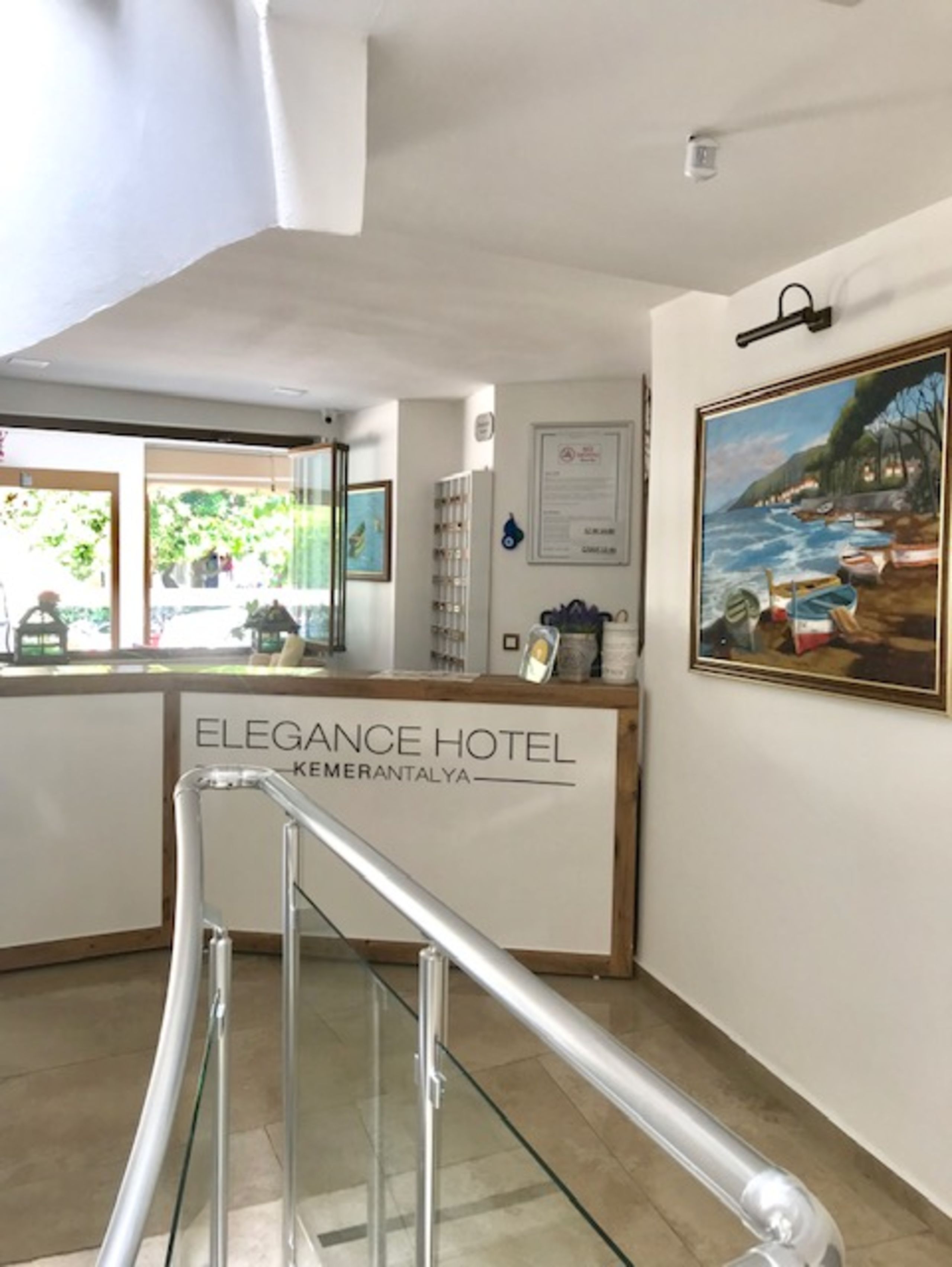 Elegance Otel