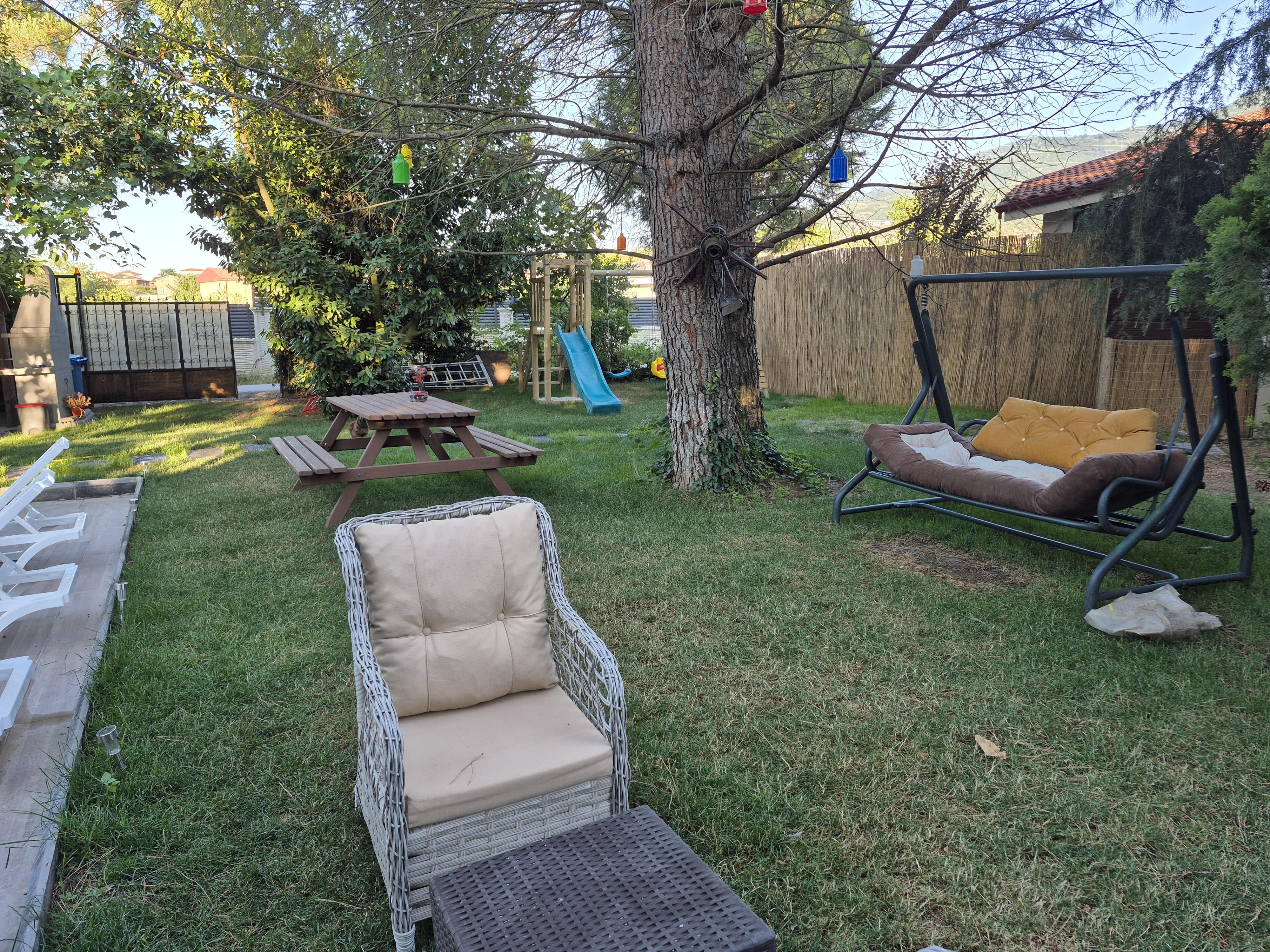 Alex Village Life · 64