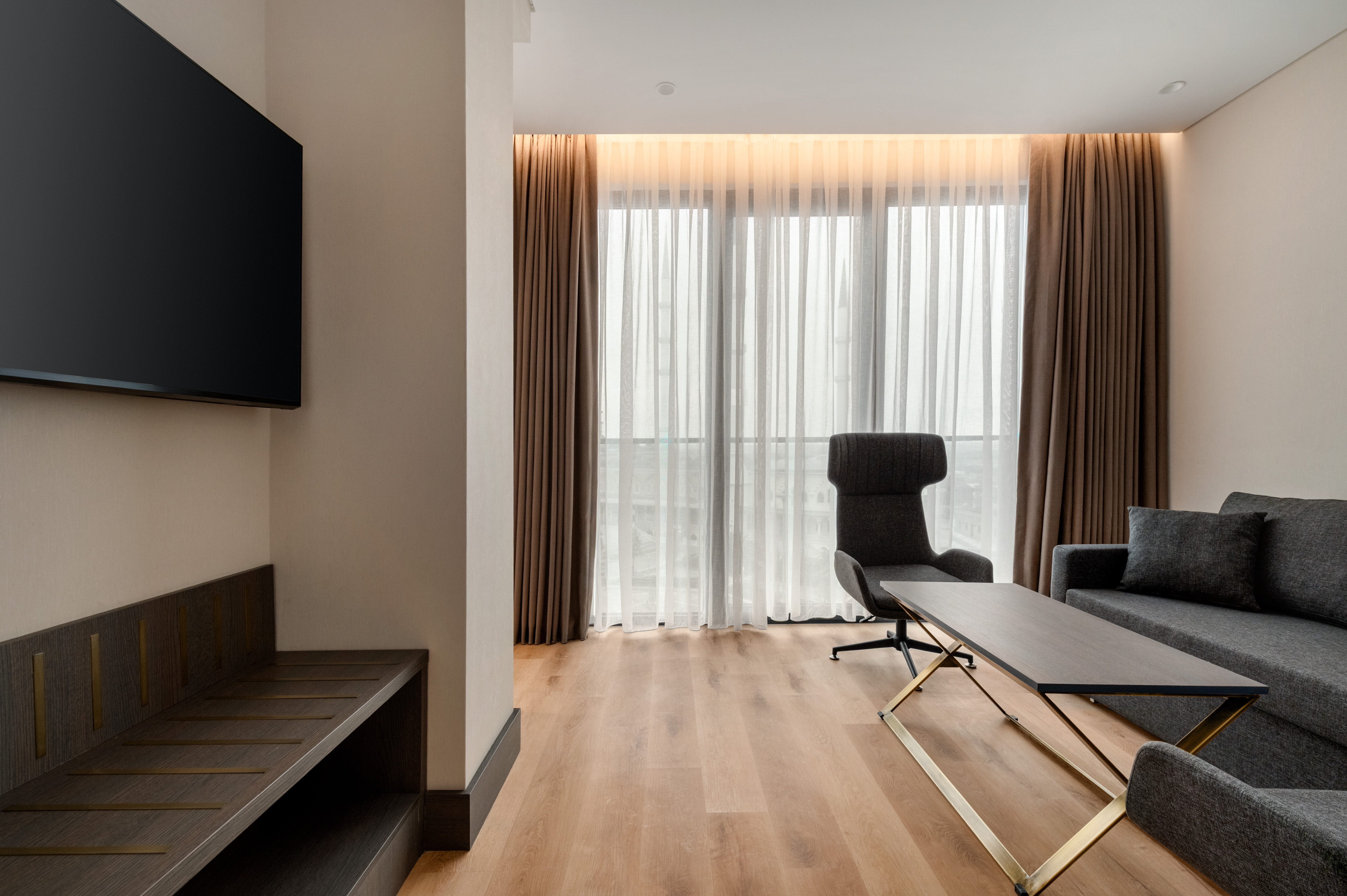 SUITE 1 BED