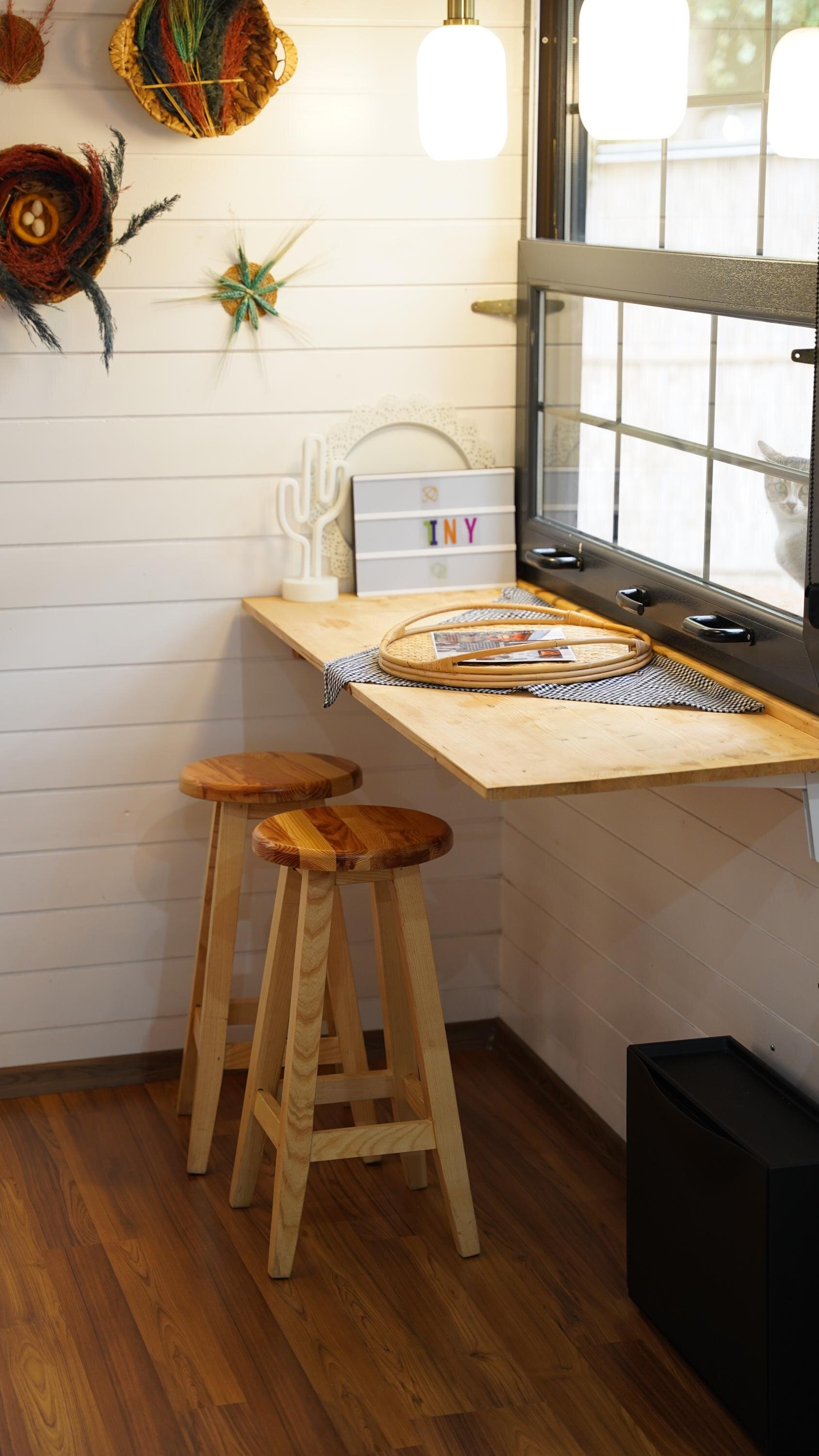Pentalow Cabin · 9