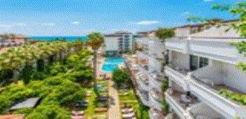 Boulevard Hotel