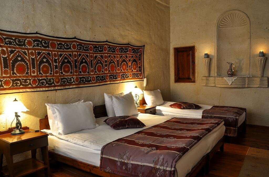 4 Oda Cave House