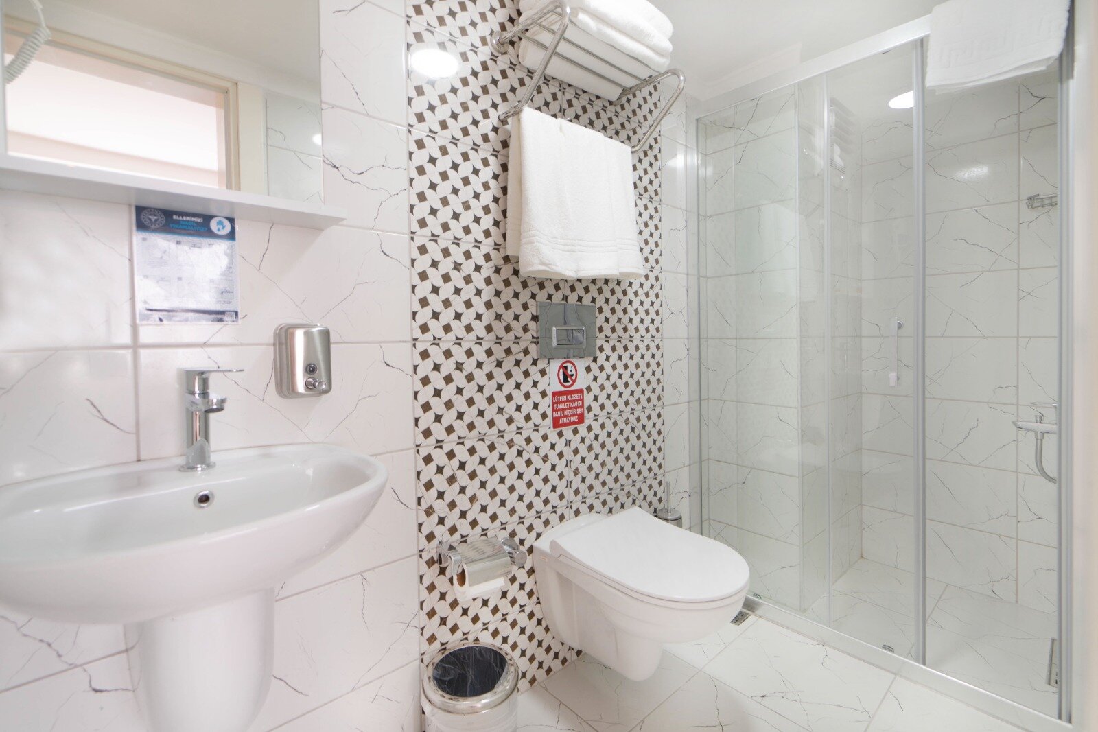 Deniz Otel