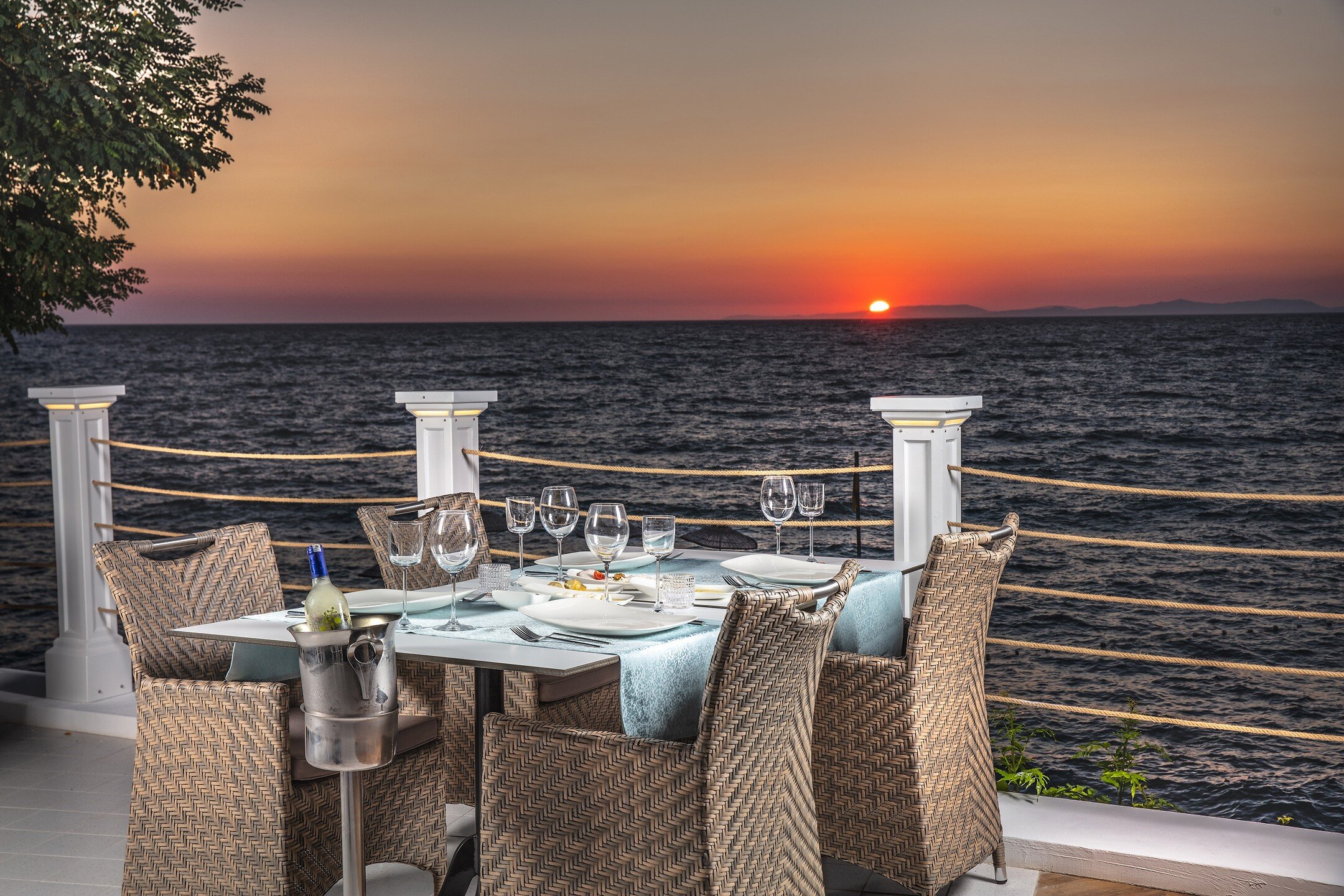 Charisma De Luxe Hotel