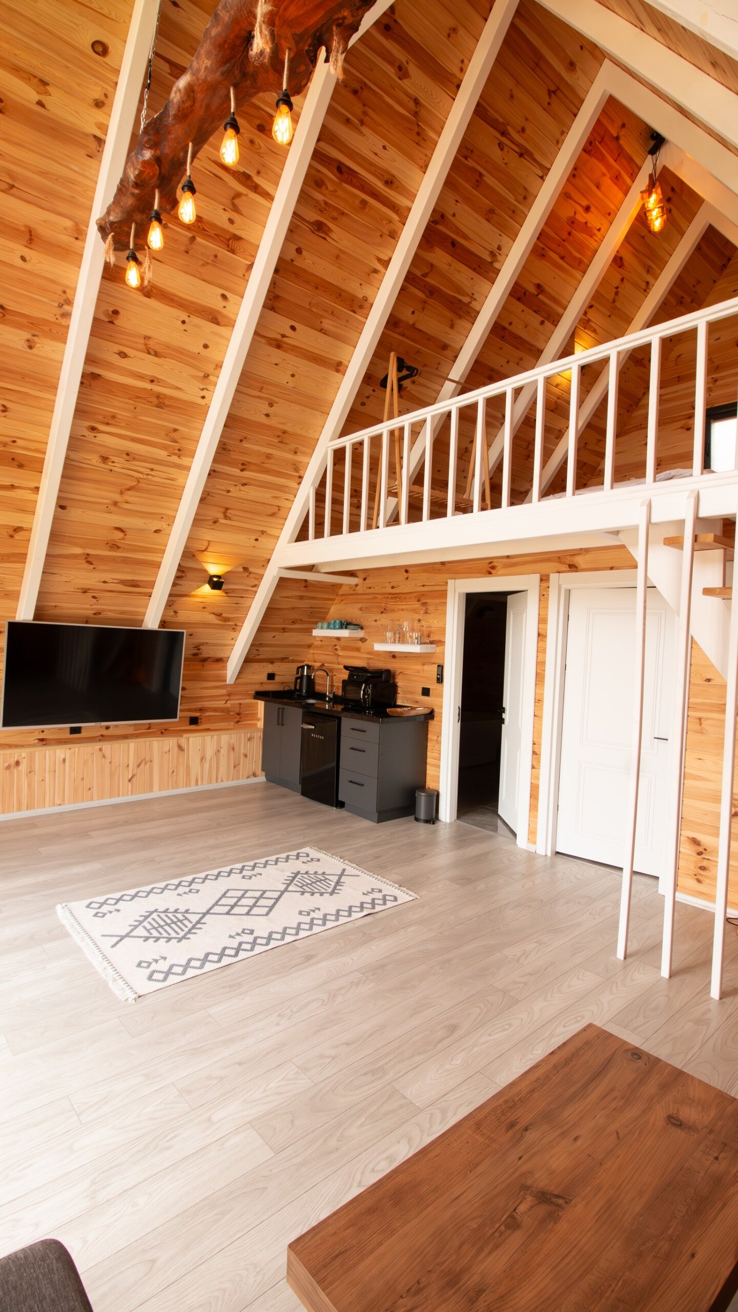 Premium Suit Havuzlu Bungalov