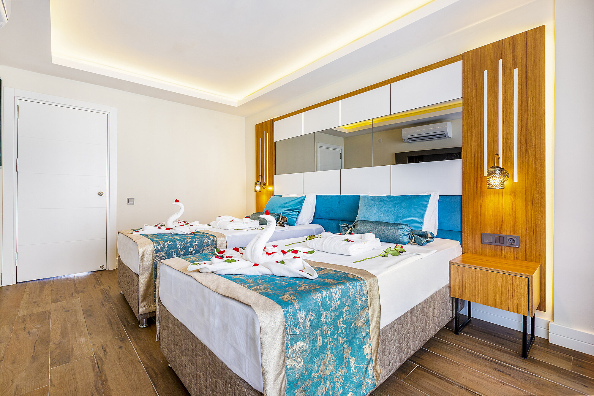 Exfamily Room