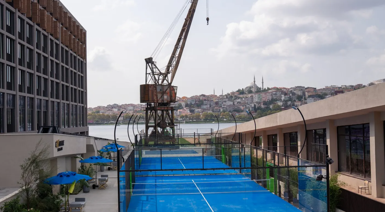 Rixos Tersane İstanbul + Nickelodeon Play Tersane Access · 19