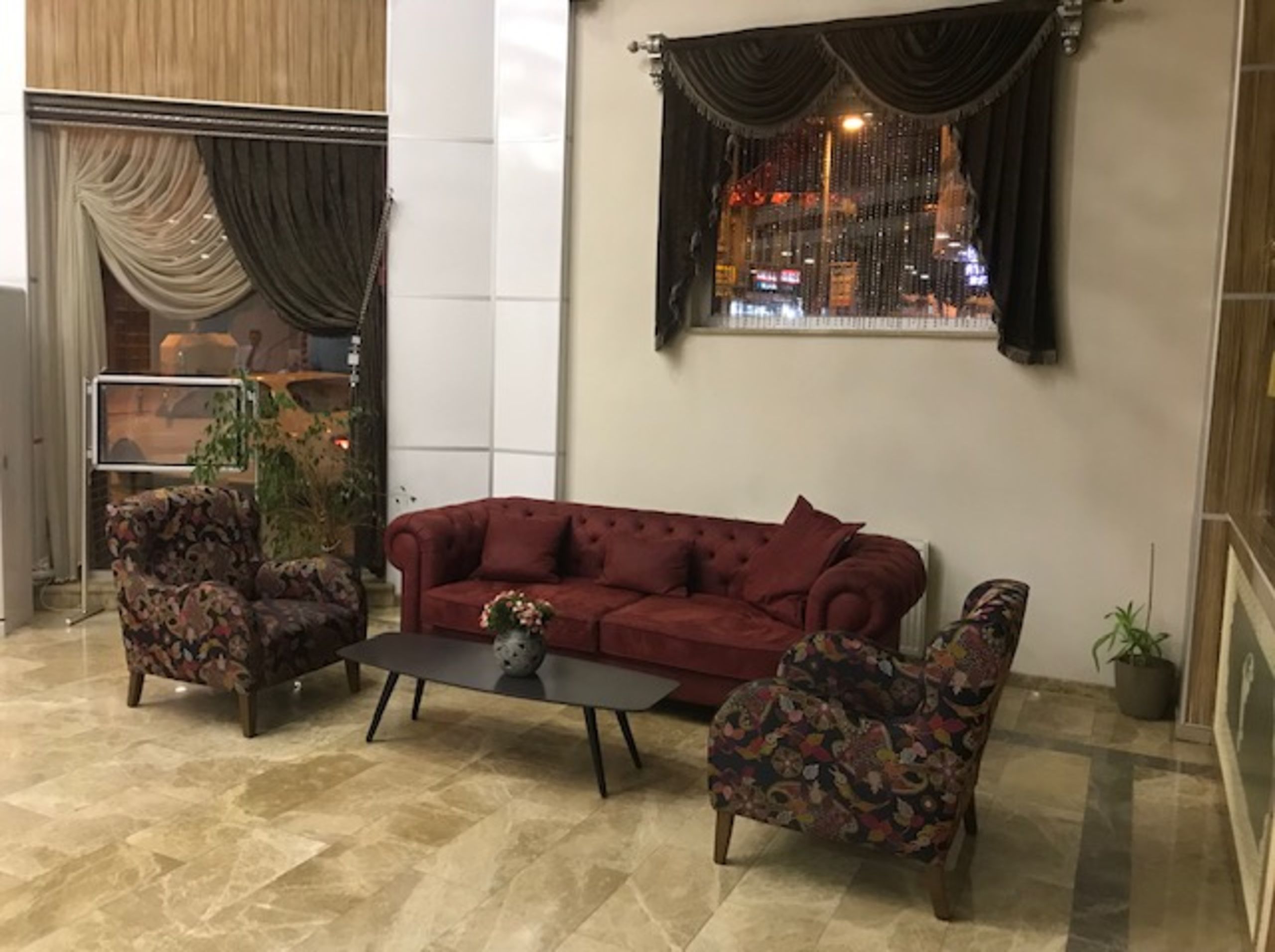 Perama Hotel