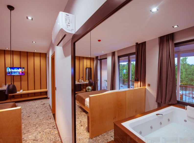 Arwen Hotel