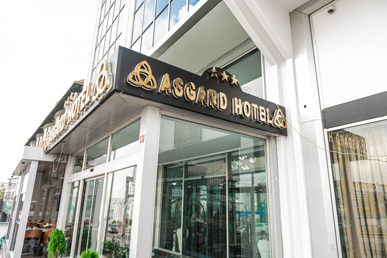 Asgard Hotel · 21