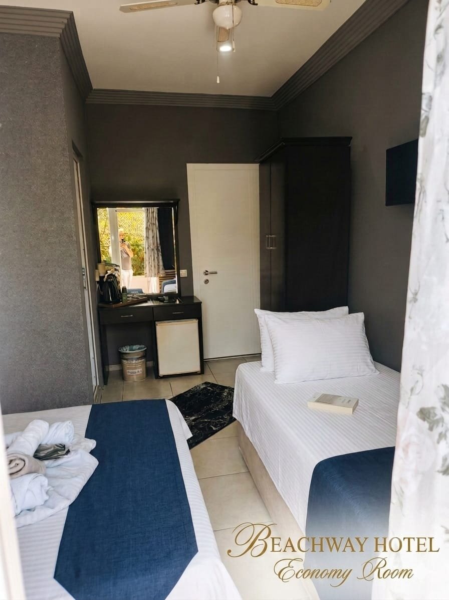 Beachway Hotel · 33