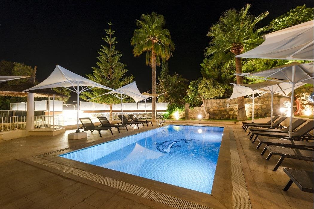 Farrys Boutique Hotel & Beach Club