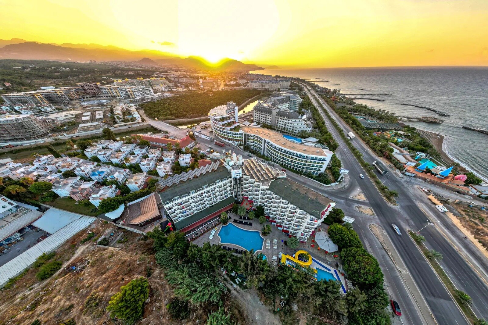 Asrın Beach Hotel · 6