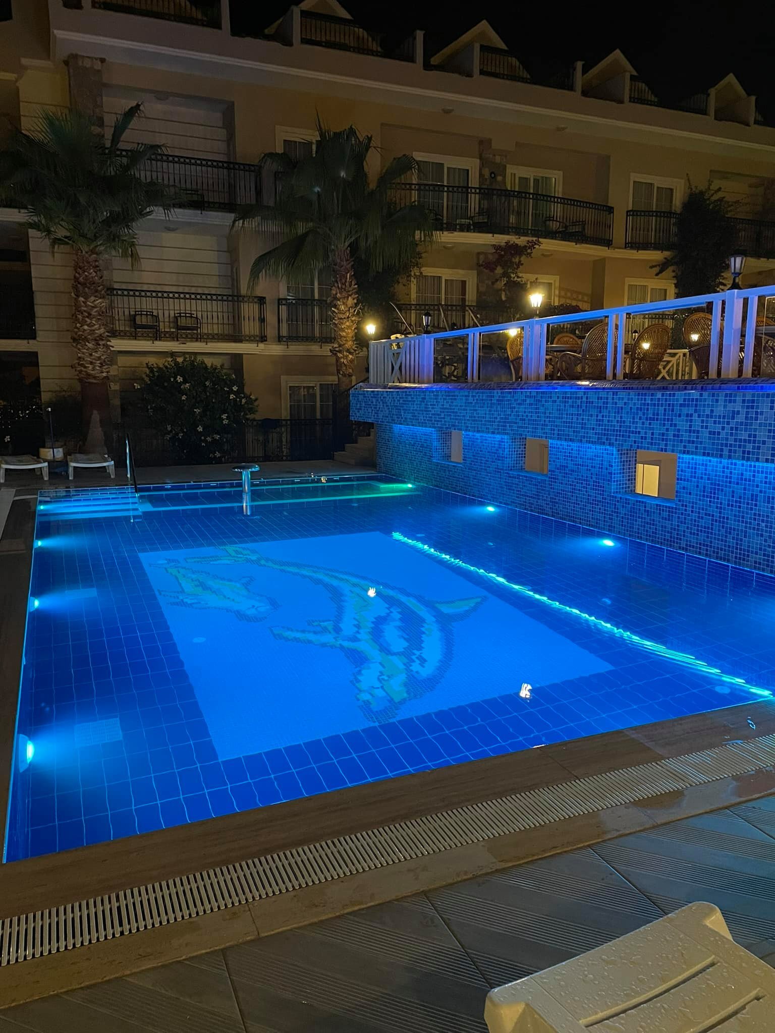 Celay Hotel · 5
