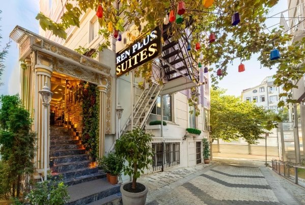 Ren Plus Suites