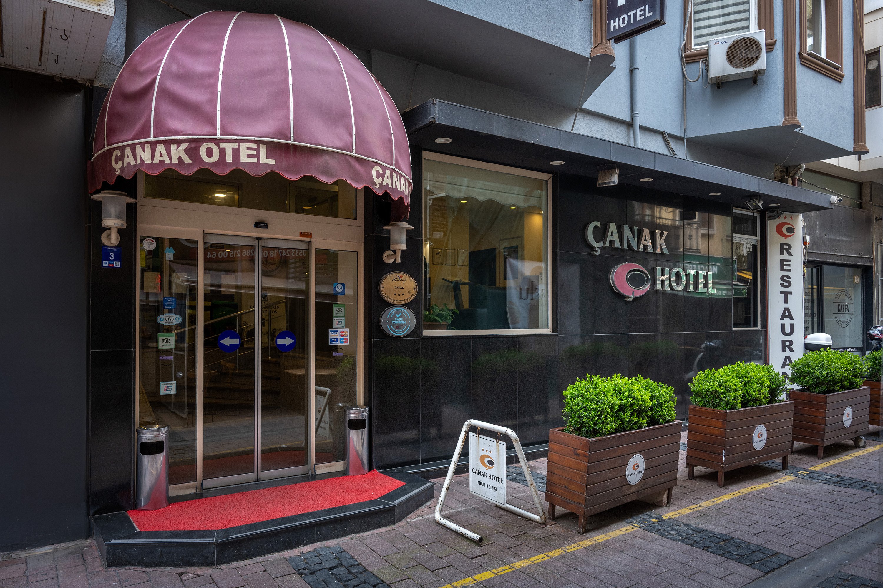 Çanak Hotel · 38