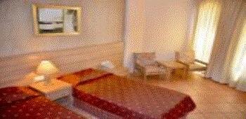 Boulevard Hotel