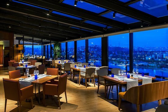 Mövenpick Hotel İstanbul Golden Horn · 3