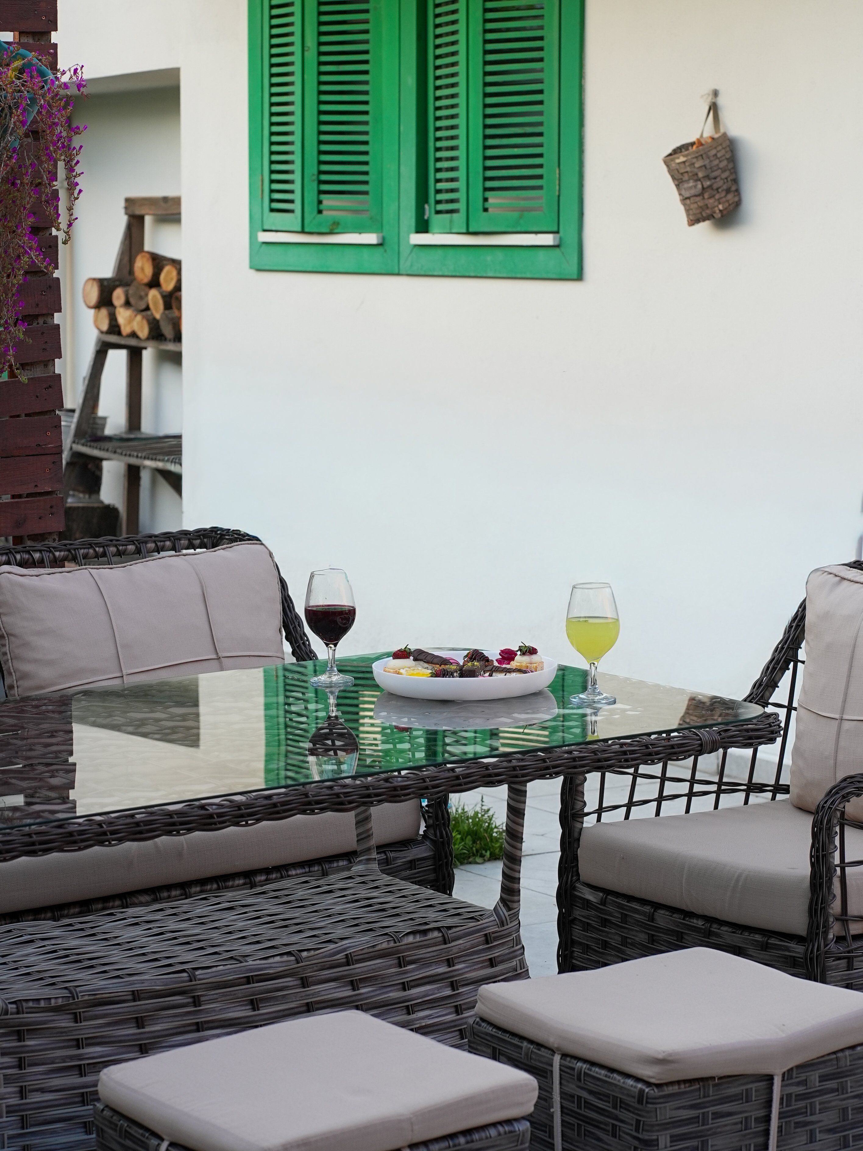 Yeşil Panjurlu Villa · 40