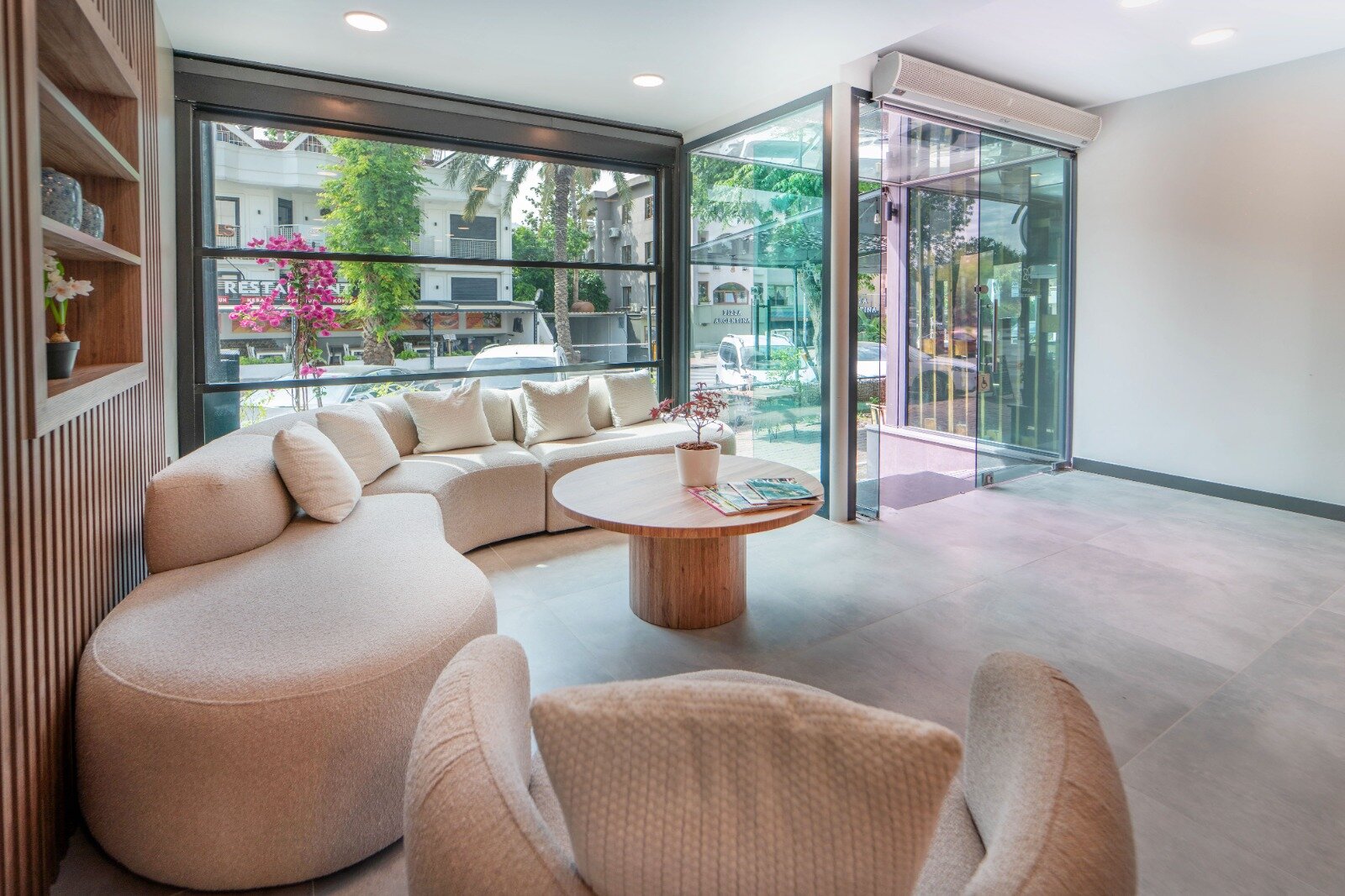 Deniz Otel