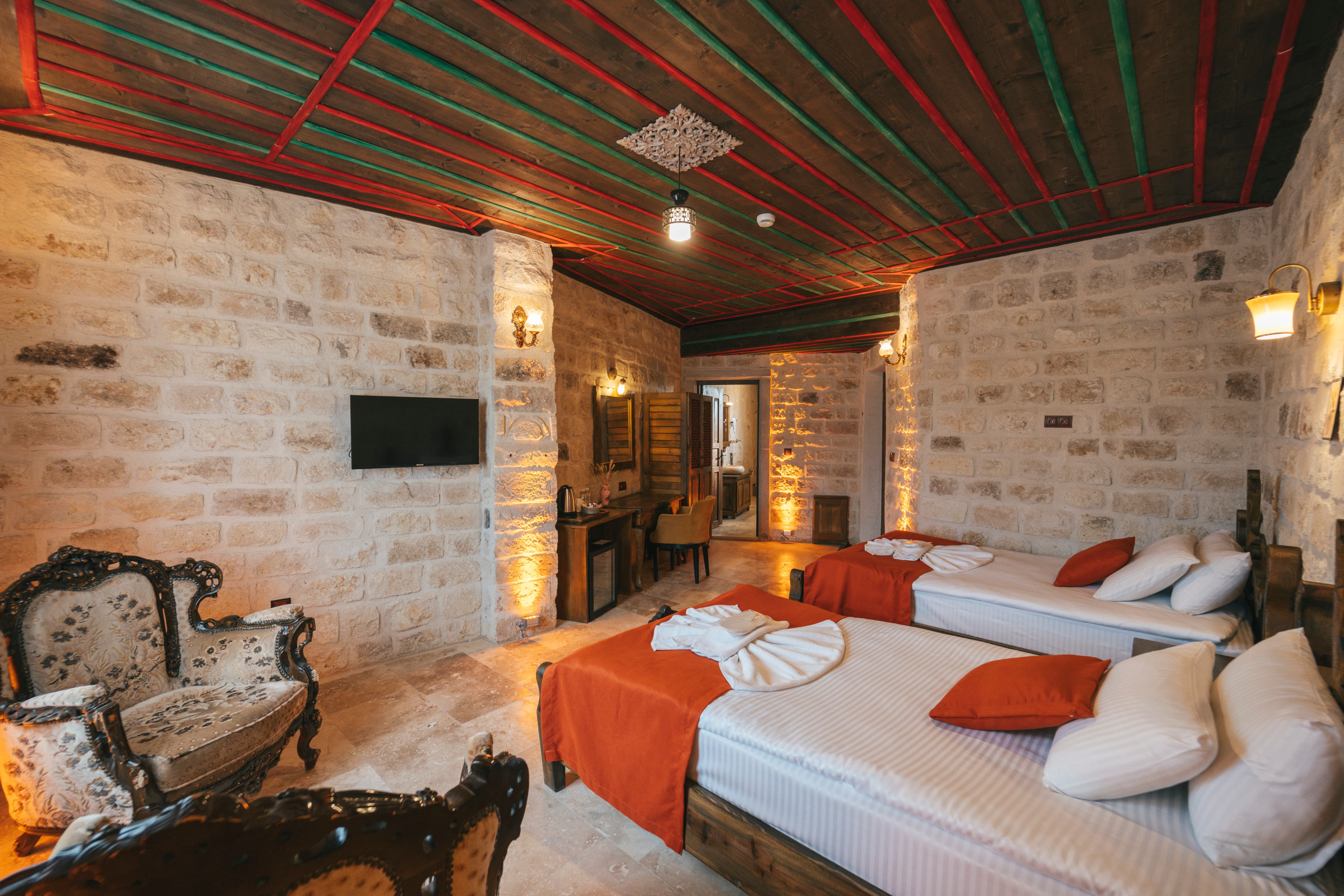 Cappatria Cave House