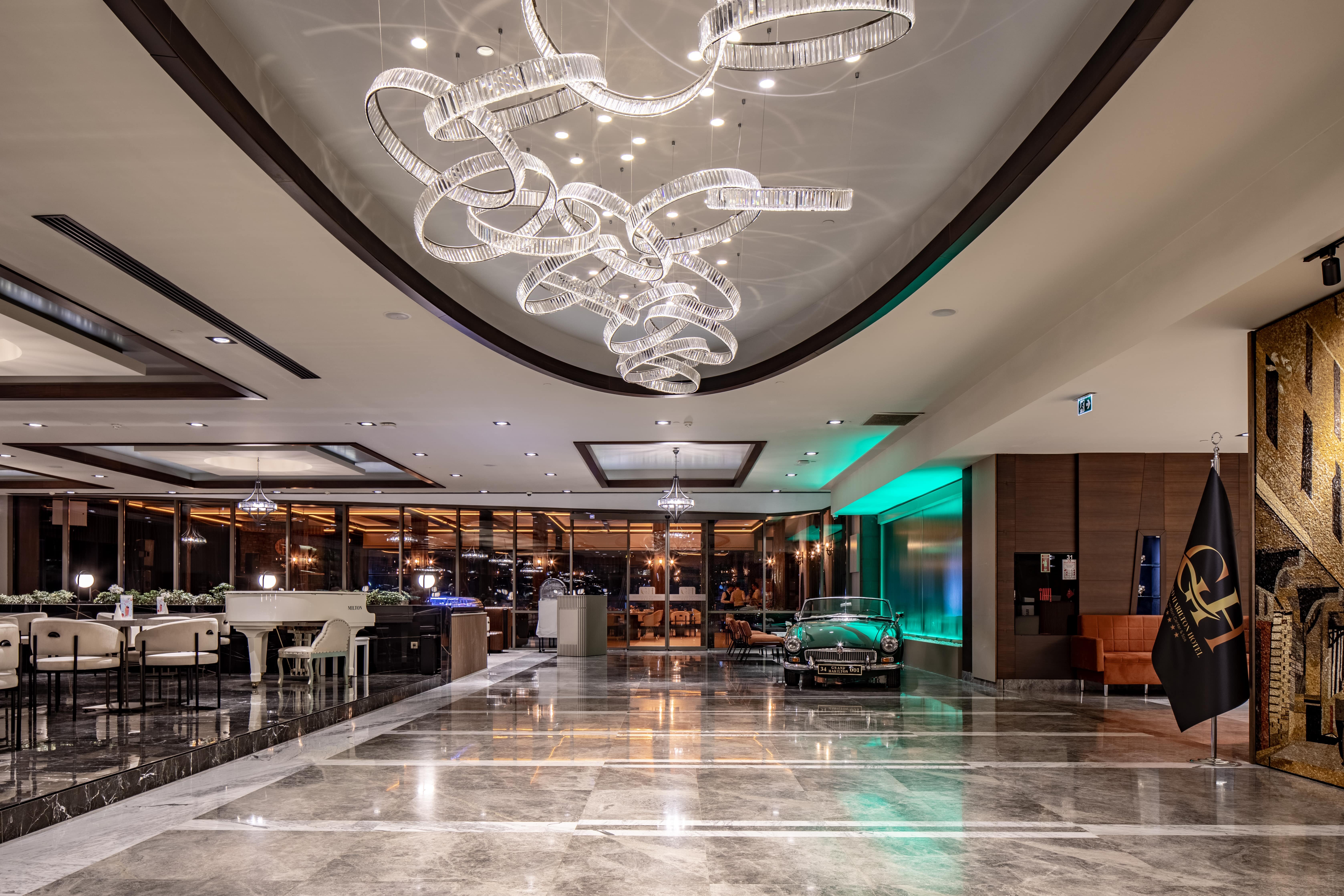 Grand Harilton Hotel · 12
