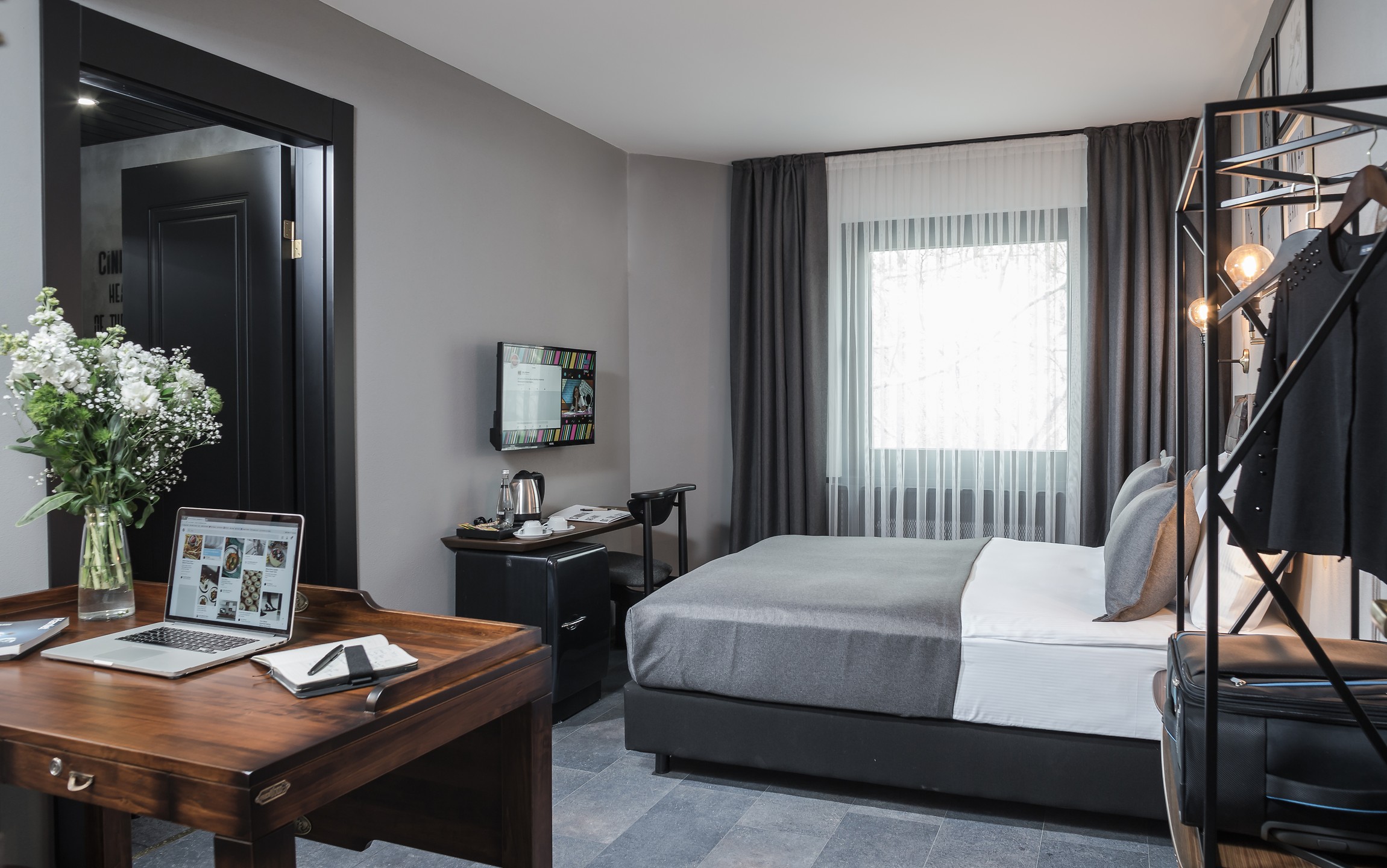 Cinnah Hotel