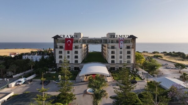 Cratos Premium Hotel