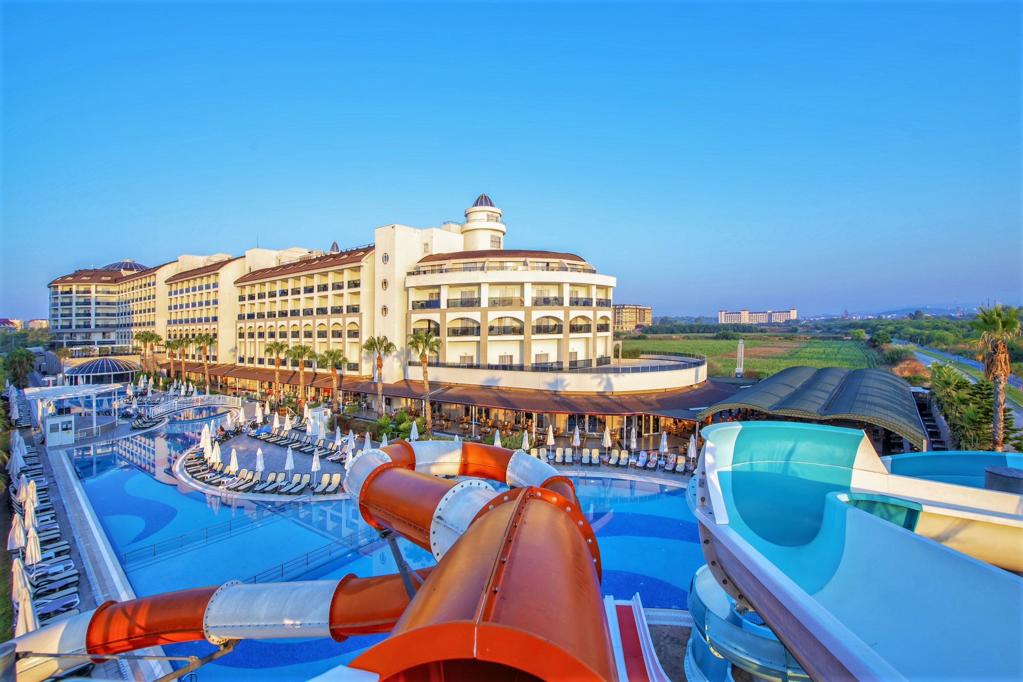 Lrs Port River Hotel & Spa