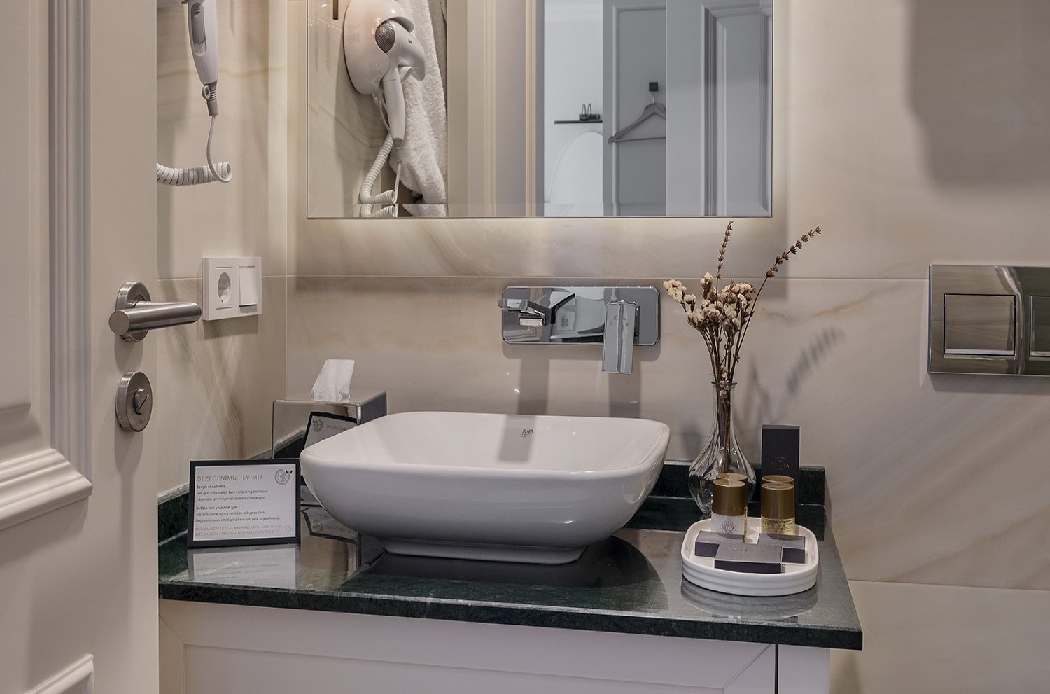 Delita City Hotel · 25