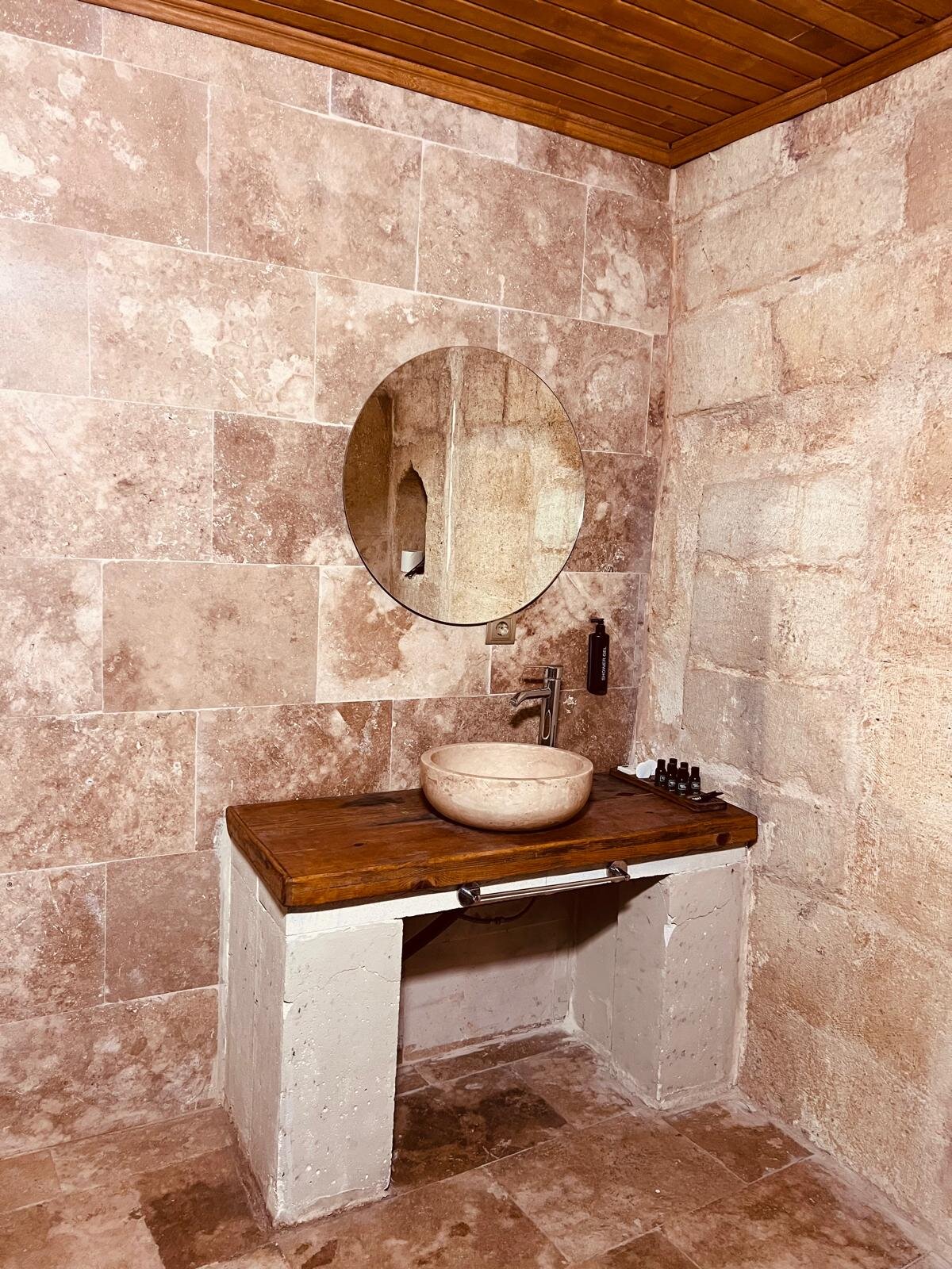 Roca Cappadocia galeri 8