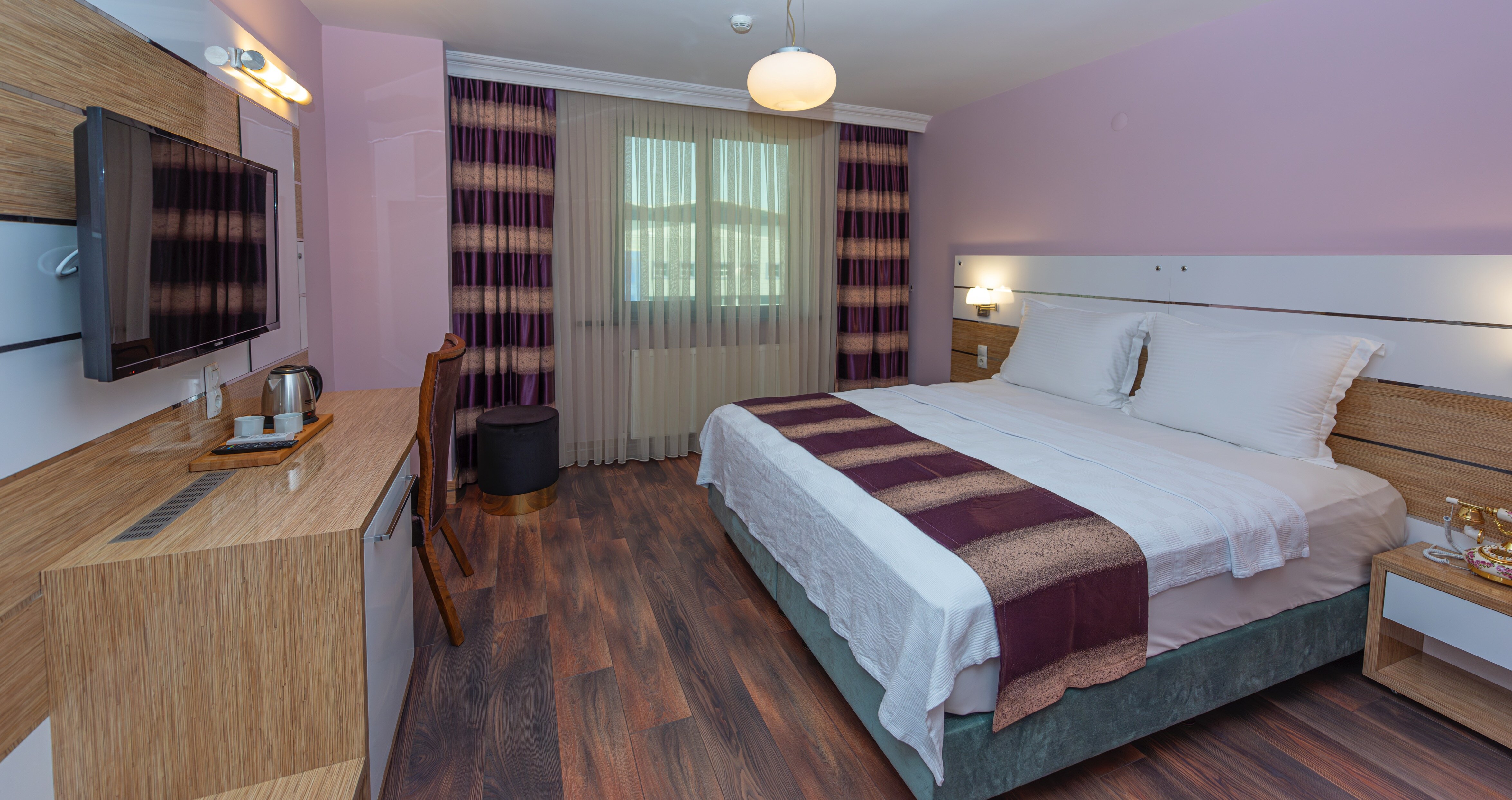 Tok Epik Hotel · 4