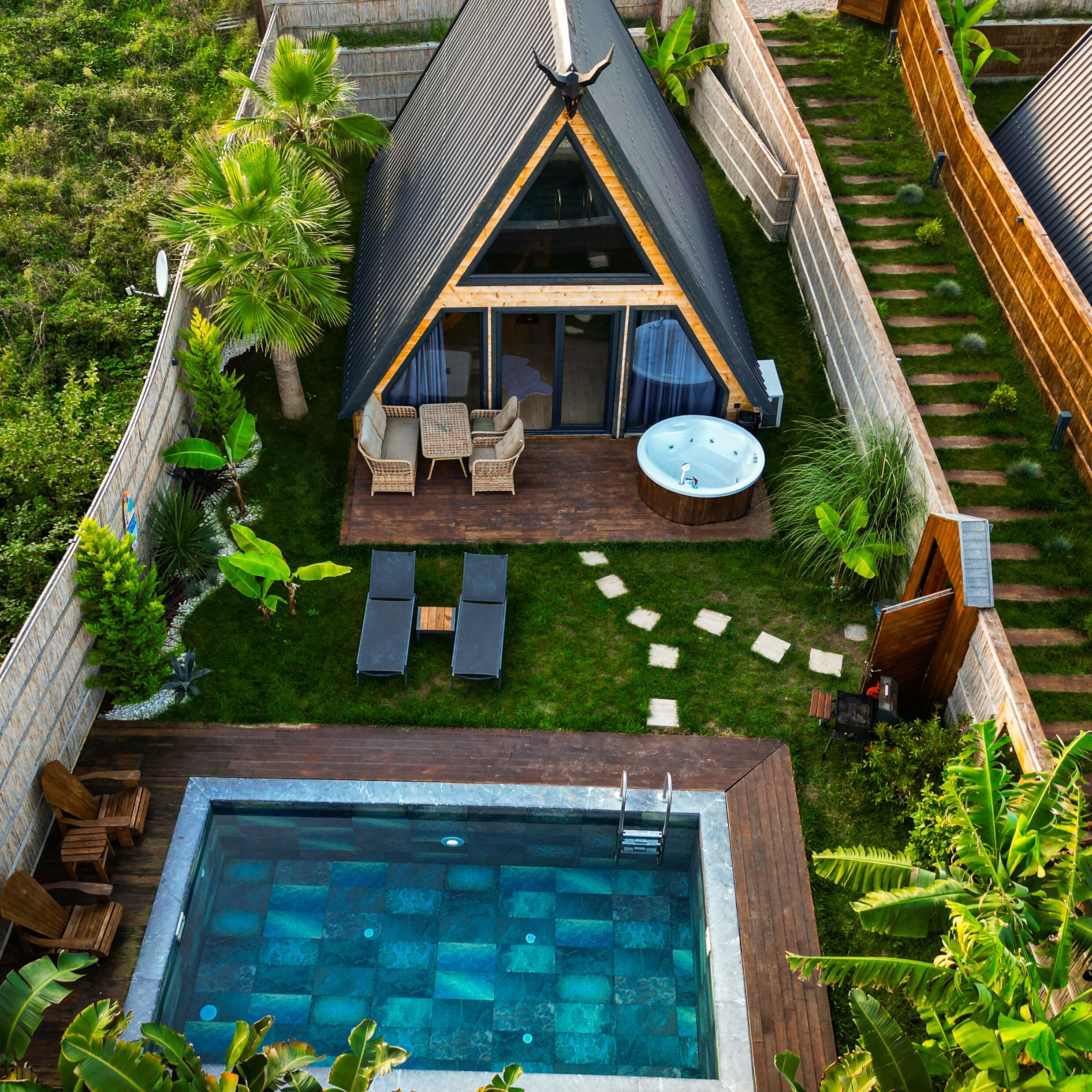 Premium Isıtmalı Havuzlu Bungalov