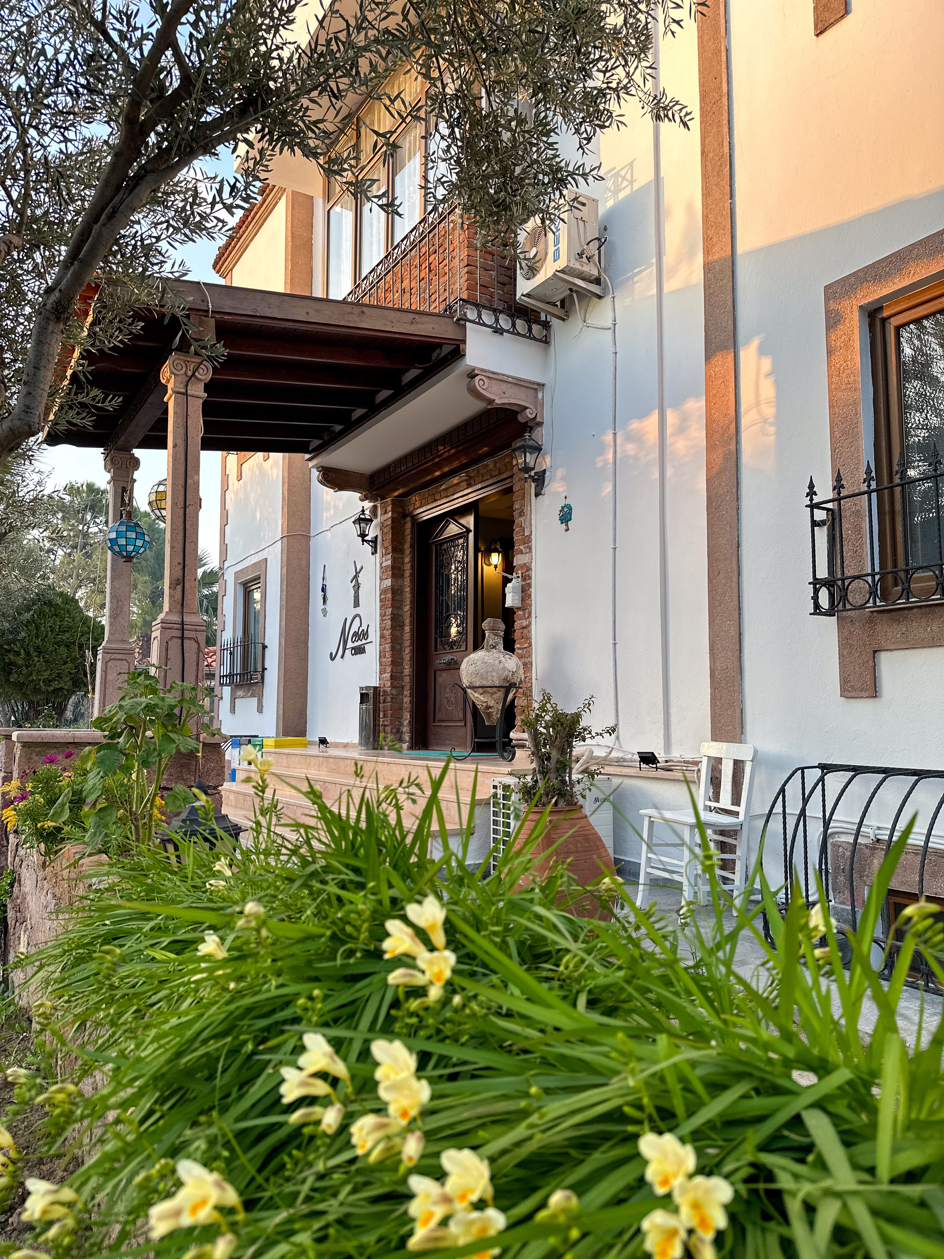 Cunda Nesos Otel