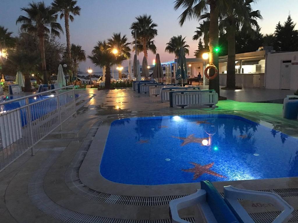 Nagi Beach Hotel