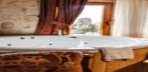 Deluxe Jacuzzi Room City View Görseli