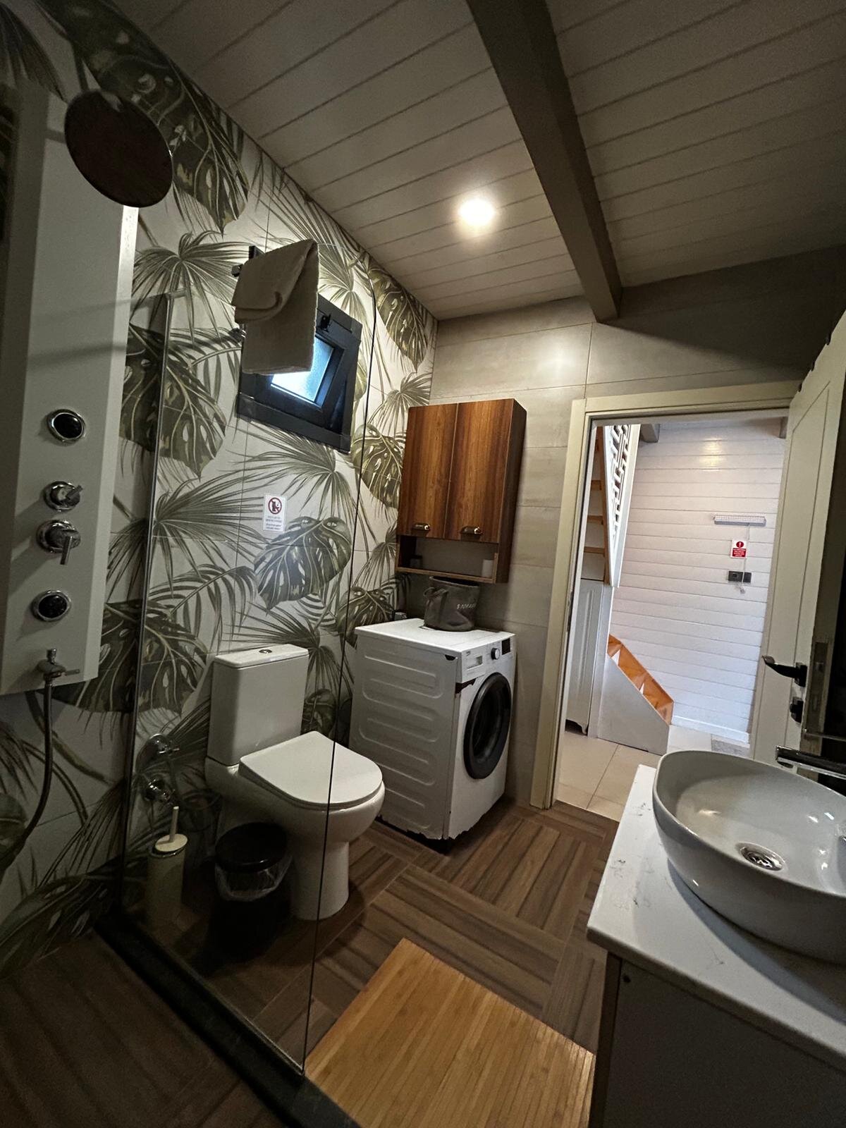 Bungarella Deluxe Bungalows · 11