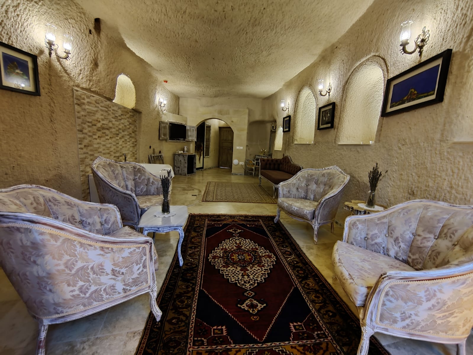 Karlık Cave Suite