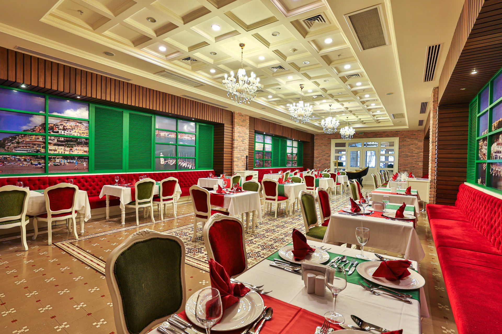 Crystal Palace Luxury Resort & Spa