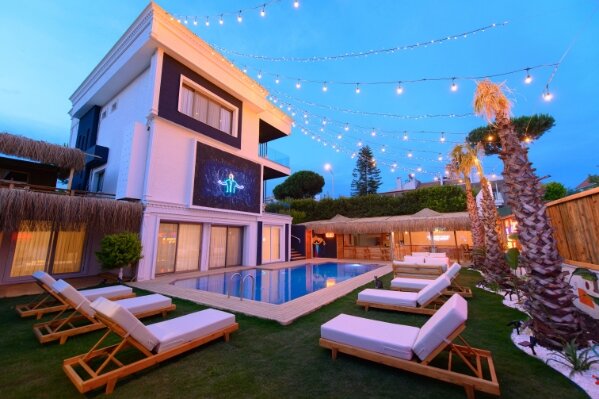 Mistral Alaçatı by Laradi Hotel