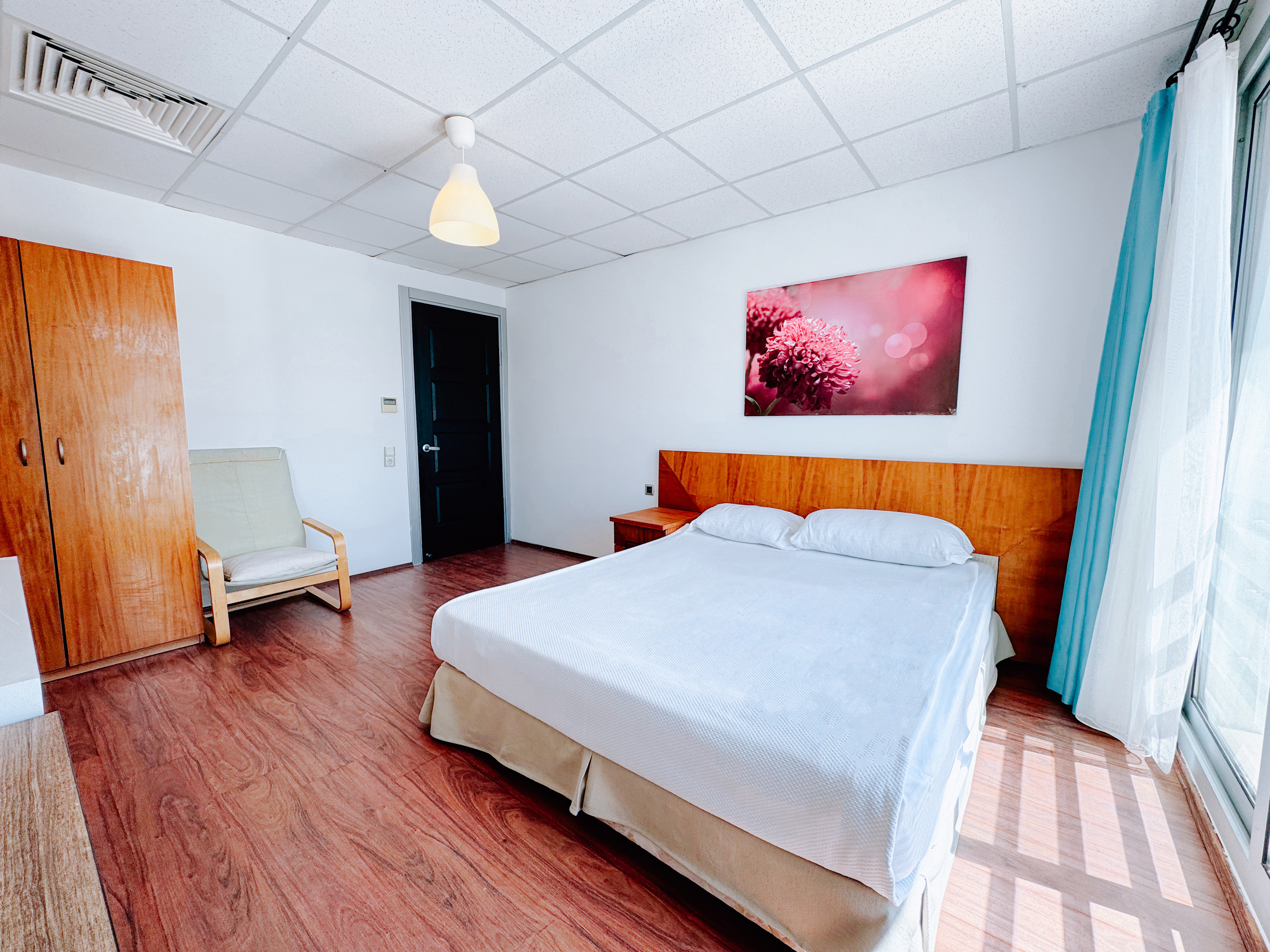 Deluxe Room, Pool View