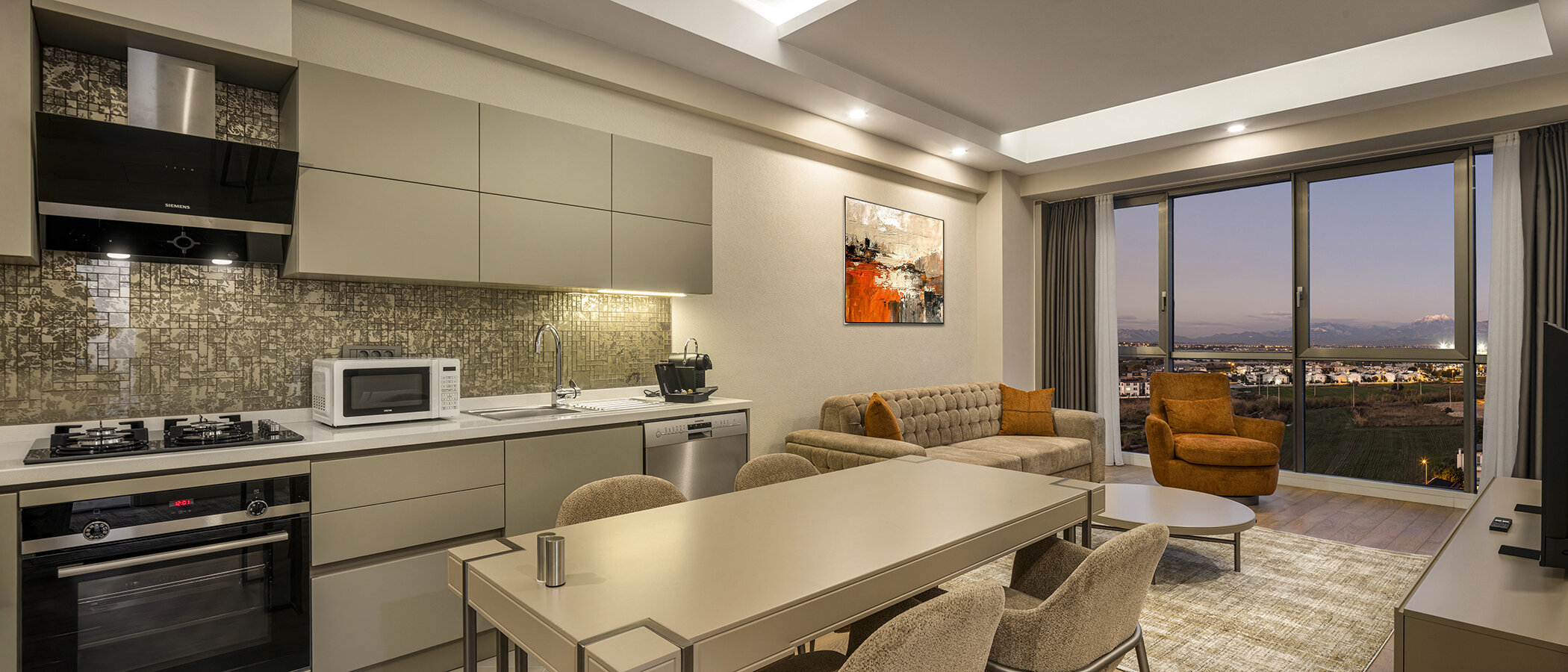 Deluxe Suite
