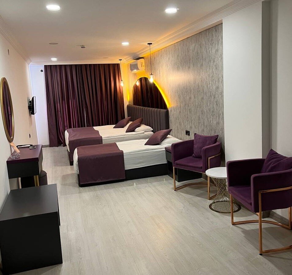 Karikatür Bi Hotel