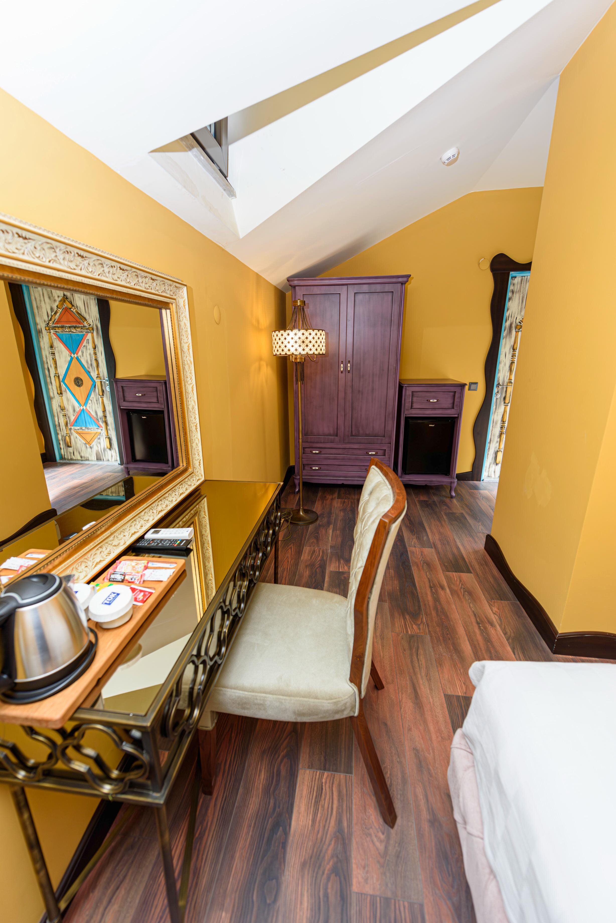 Tok Epik Hotel · 28