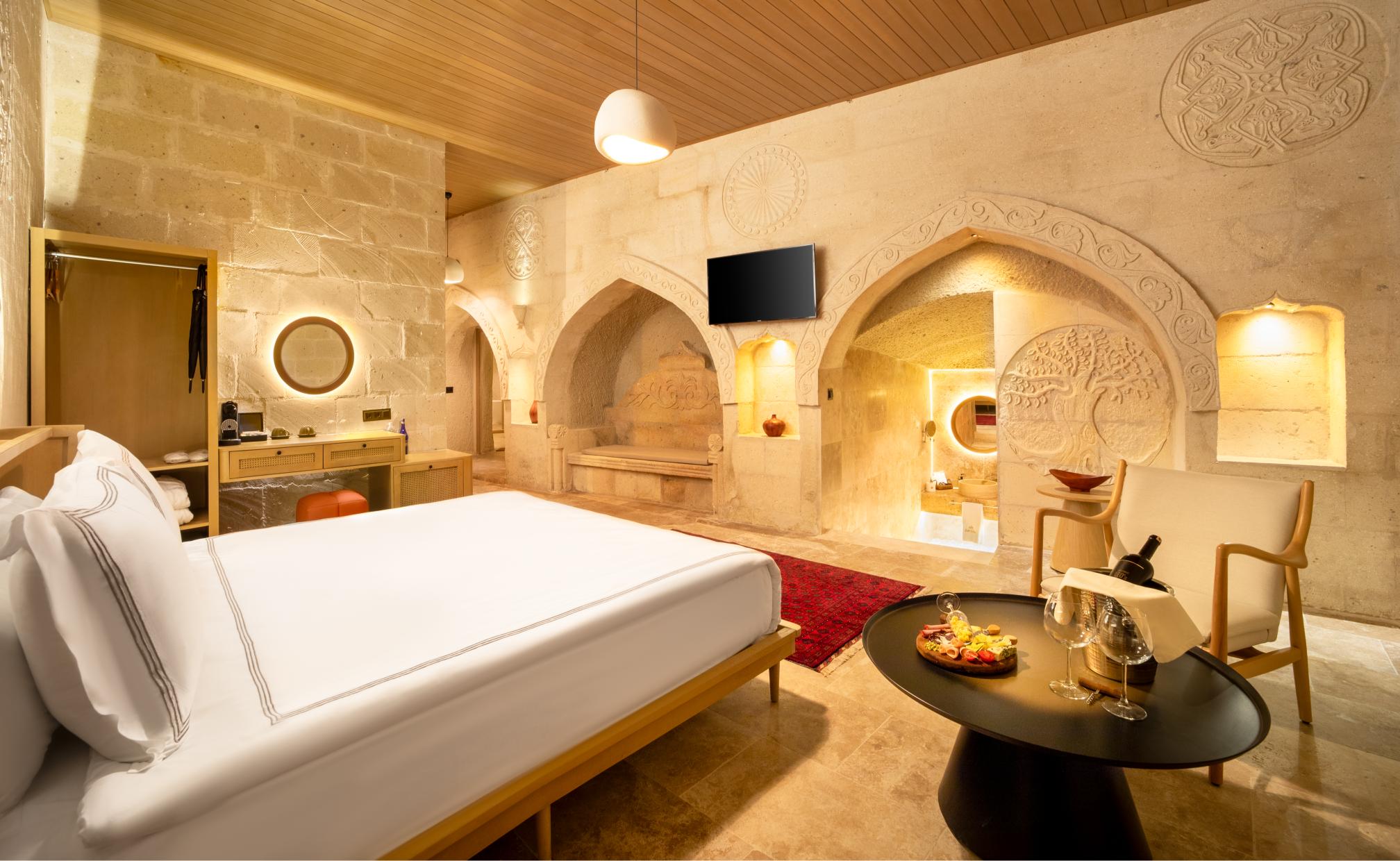 Premium Cave Suite Room