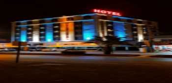 Metros Hotel · 37