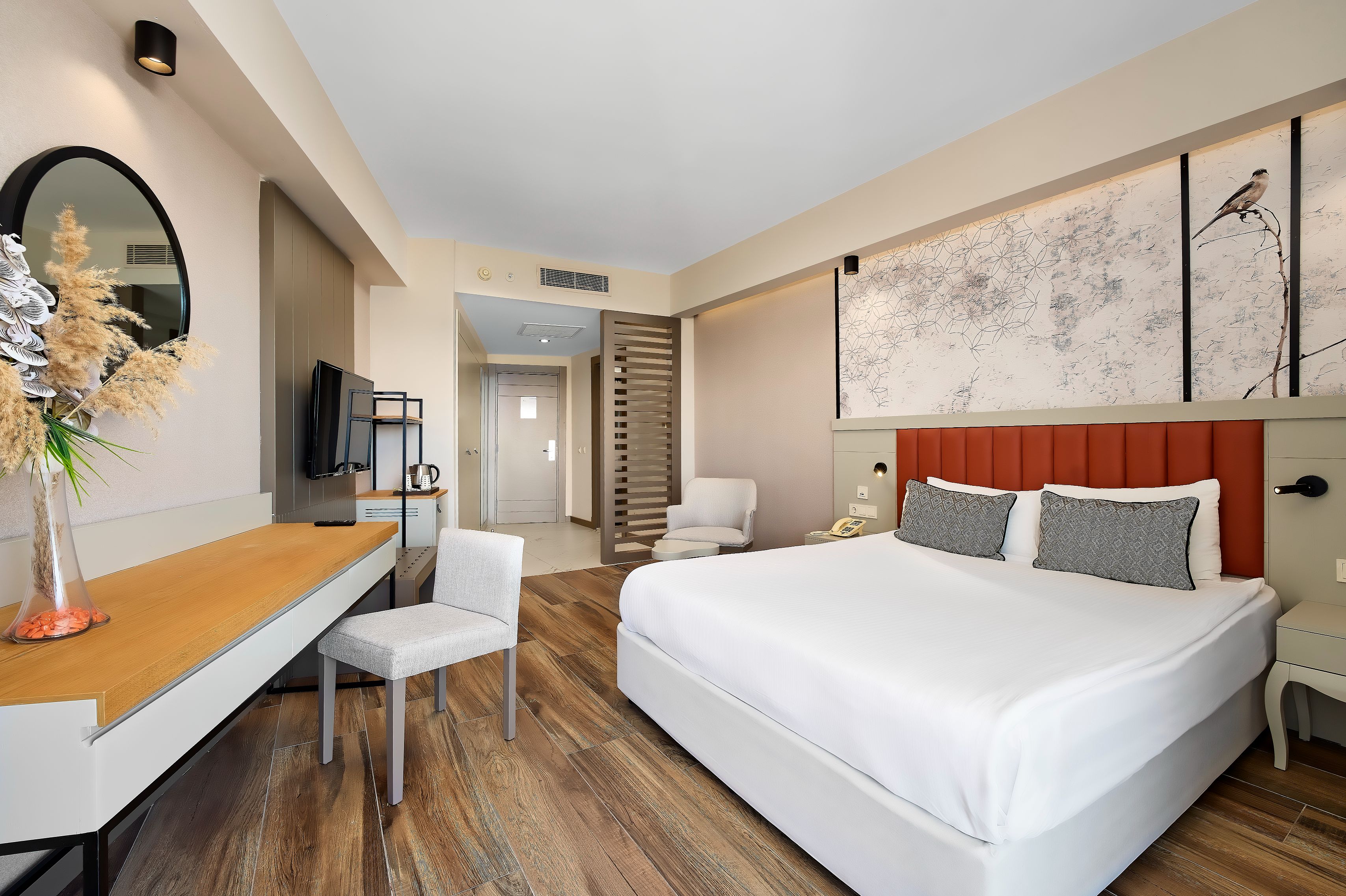 Standard Room, Land View