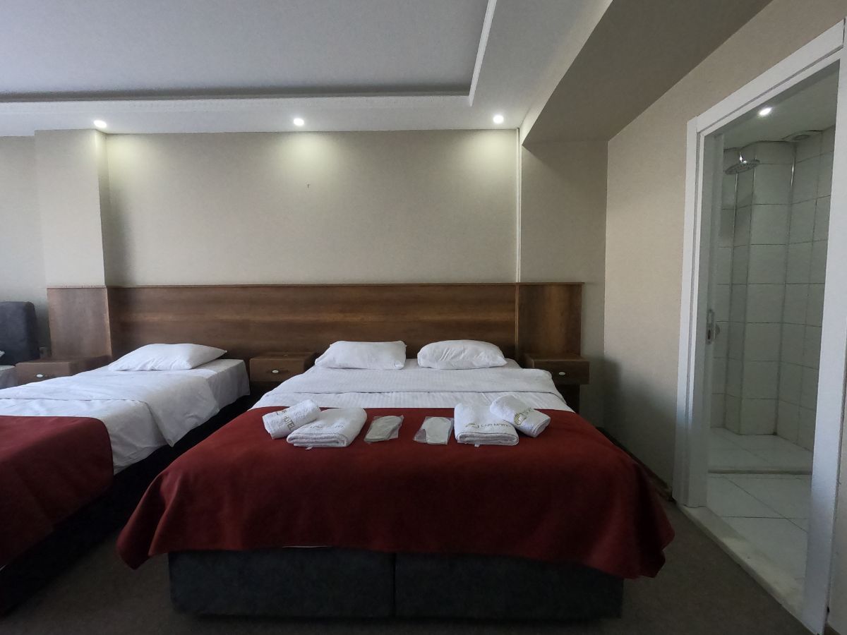Cnr Hotel