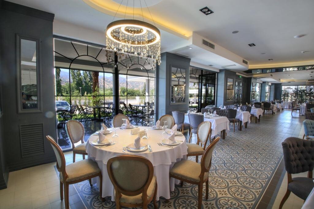 Aymira Hotel & Spa · 8