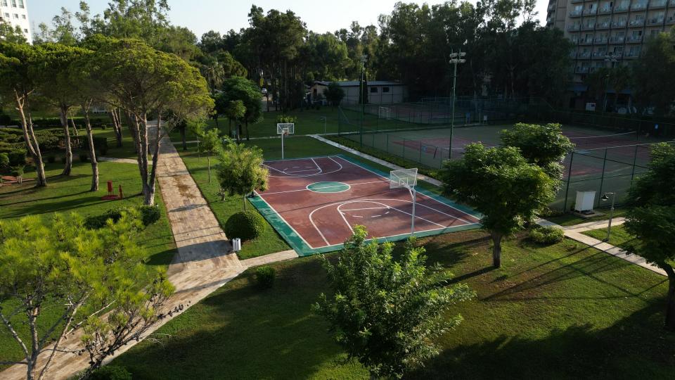 Crystal Tat Beach Golf Resort & Spa